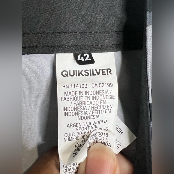 Quicksilver Men’s Mid Length 20” High-Line Board Shorts -Sz 42 - Gray/Gray camo - Picture 4 of 10